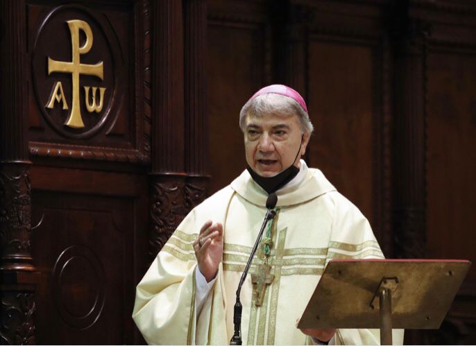 Arcivescovo di Napoli Domenico Battaglia lancia un nuovo patto educativo per i giovani