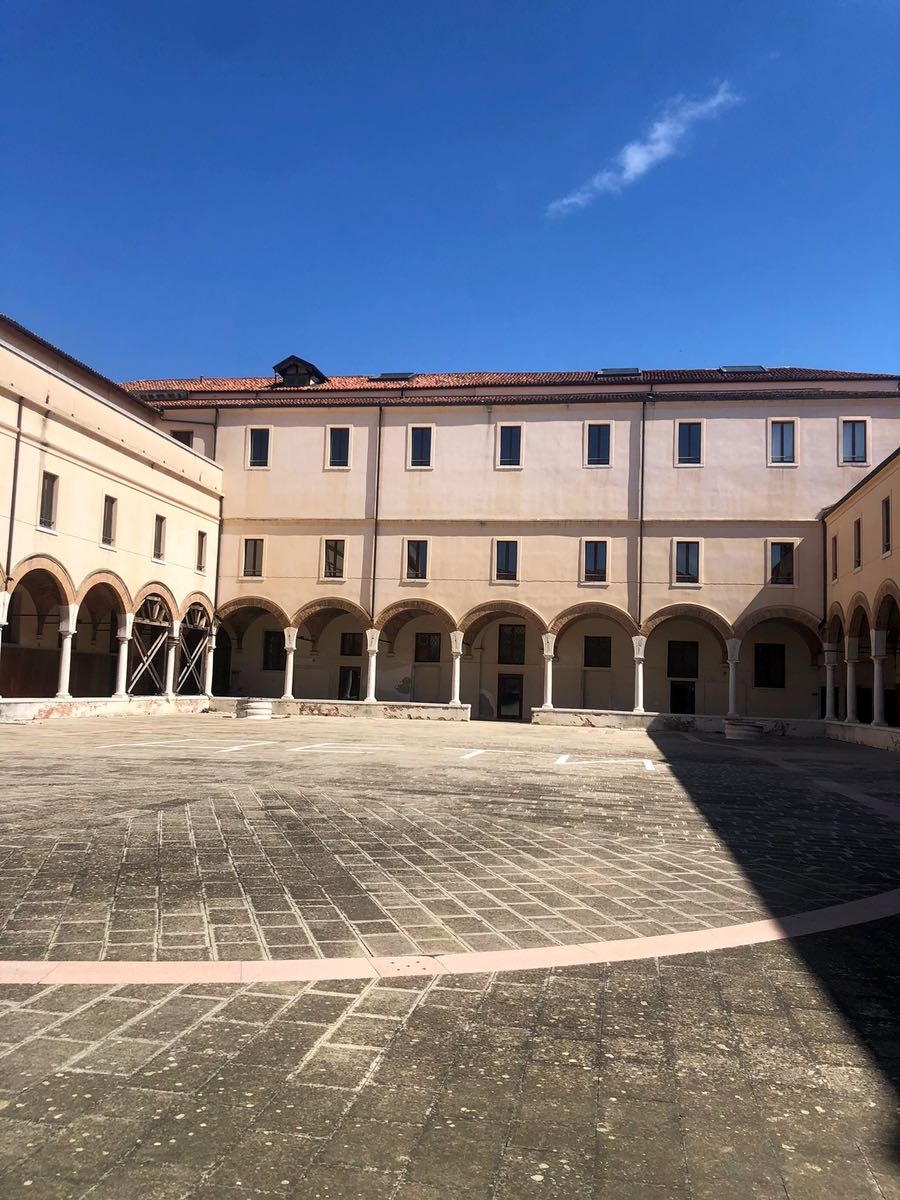 Piazzale interno dell'Ospedale degli incurabili a Venezia, oggi sede dell'Accademia delle Belle Arti